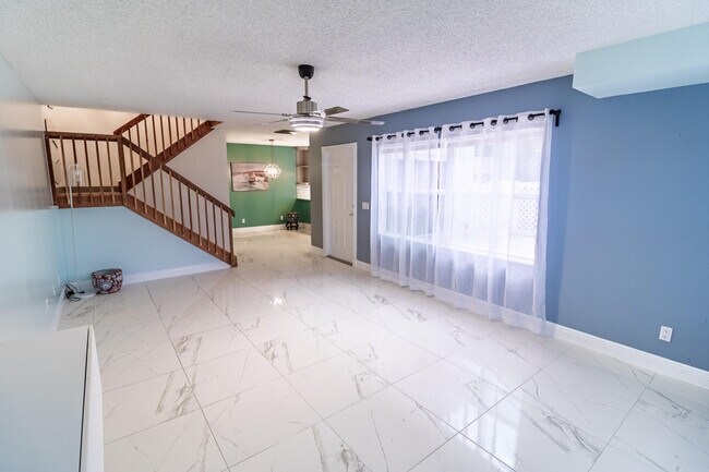 Building Photo - 8129 Sedgewick Ct