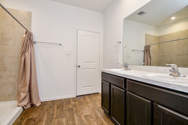 Building Photo - 21602 Zydeco Ct