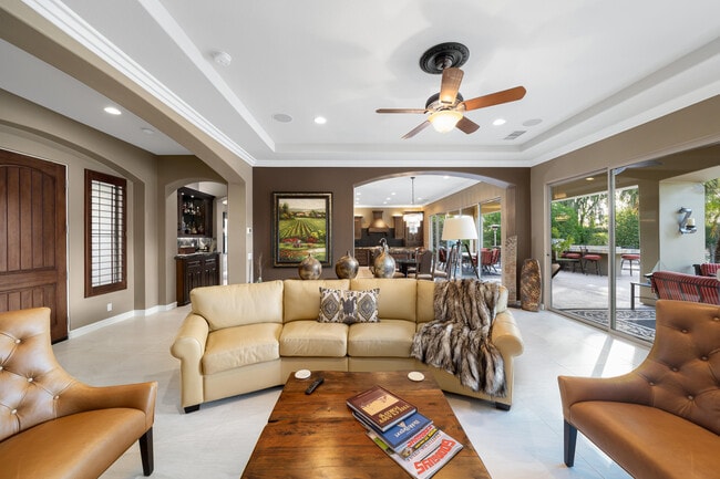 Building Photo - 48532 Bighorn Dr