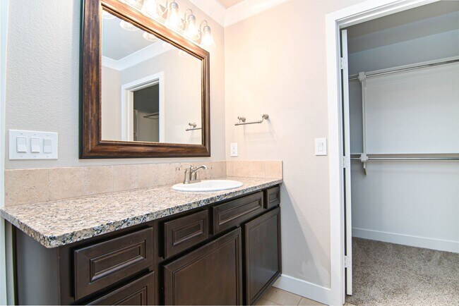 Building Photo - 6841 Rio Pl