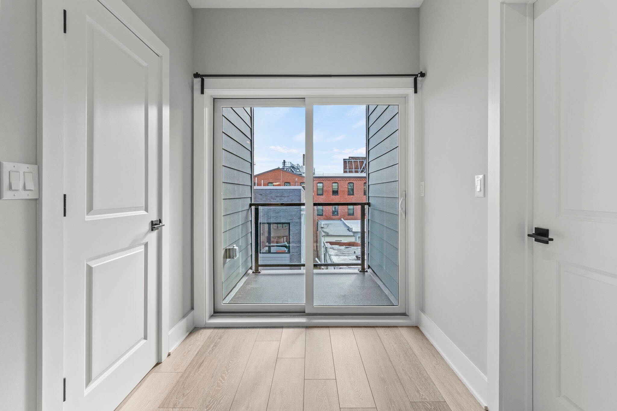 Building Photo - 2626 Trenton Ave