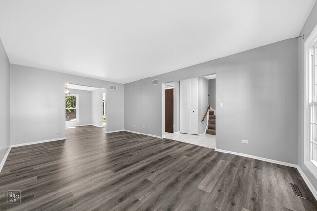 Building Photo - 855 Garfield Ave