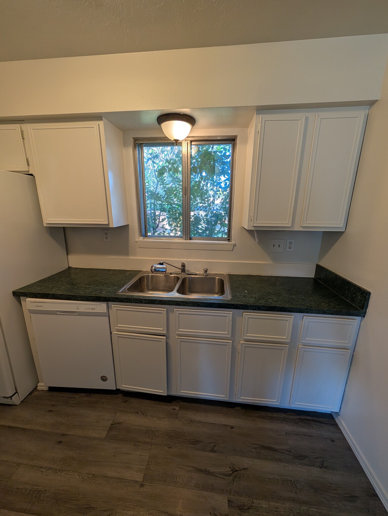 Building Photo - 377 Mattwood Dr