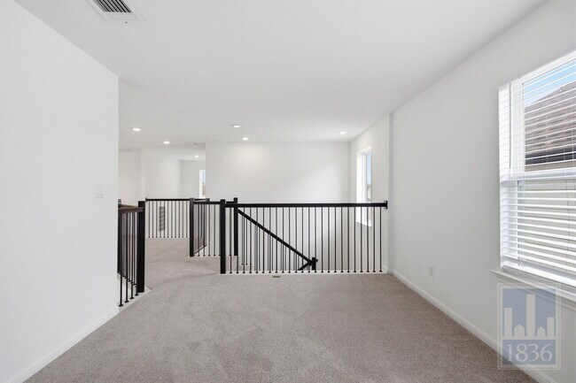 Building Photo - 12713 Brave Tenderfoot Trl