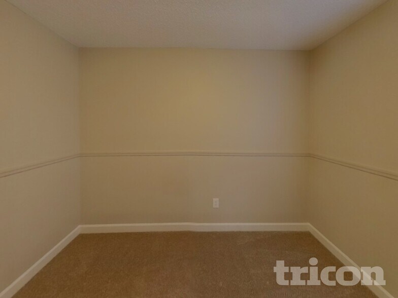 Building Photo - 2608 Misty Cove Pl NE