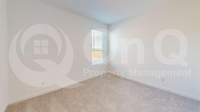 Building Photo - 454 Ridge Dr
