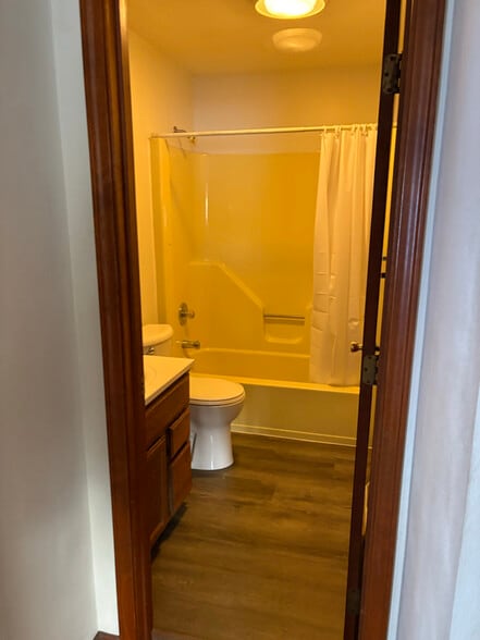 Building Photo - 1234 W Governor St