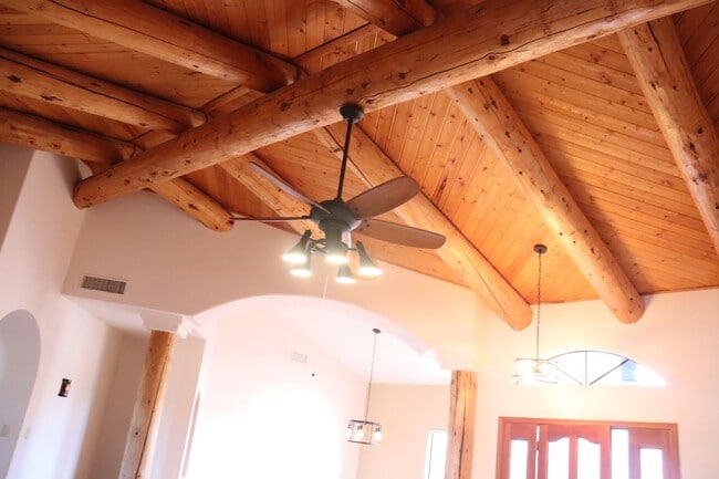 Building Photo - Golf Course Location