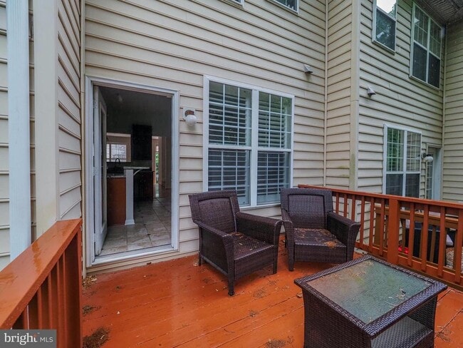 Building Photo - 32 Harbour Heights Dr