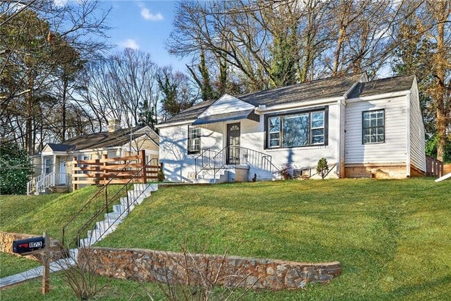 Building Photo - 1173 Fenwood St SW