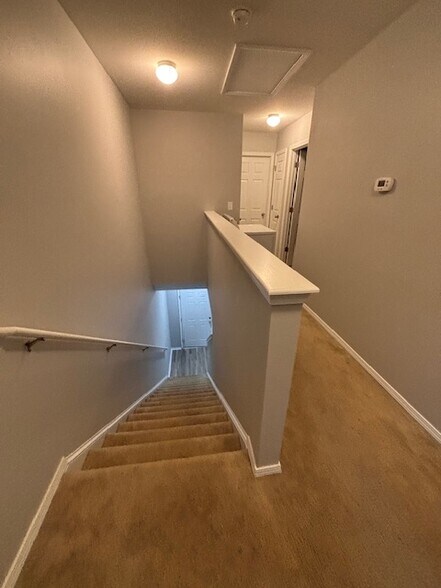 Building Photo - 190 Olde Towne Way