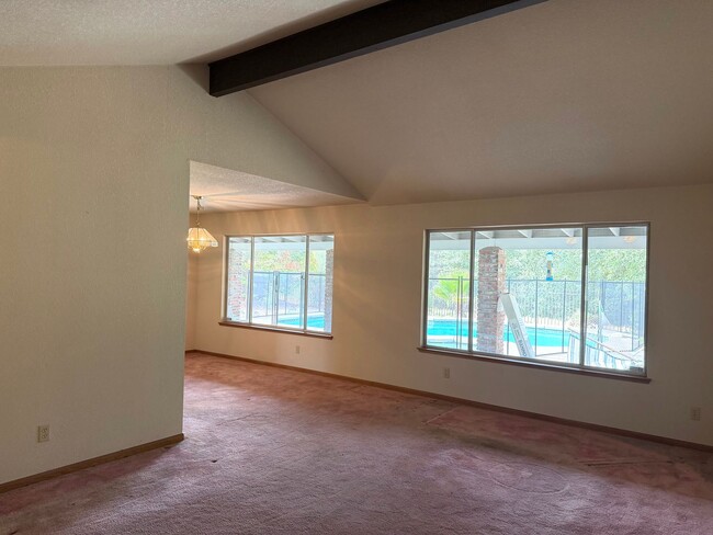 Building Photo - 5523 Freeman Cir