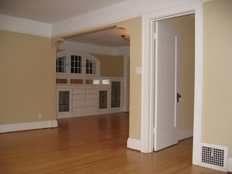 Building Photo - 2476 N 66th St