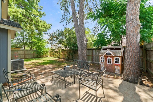 Building Photo - 20039 Moonflower Ln