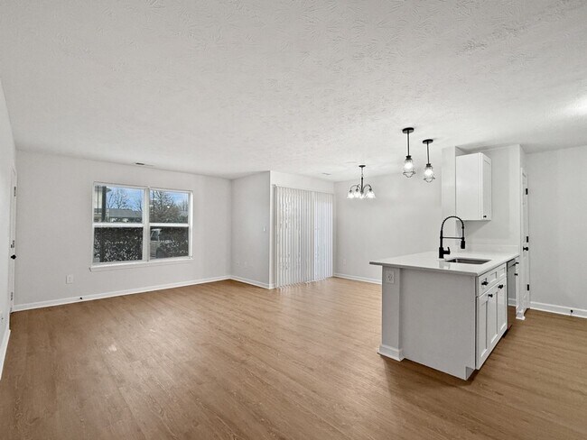 Building Photo - 4153 Bell Rd
