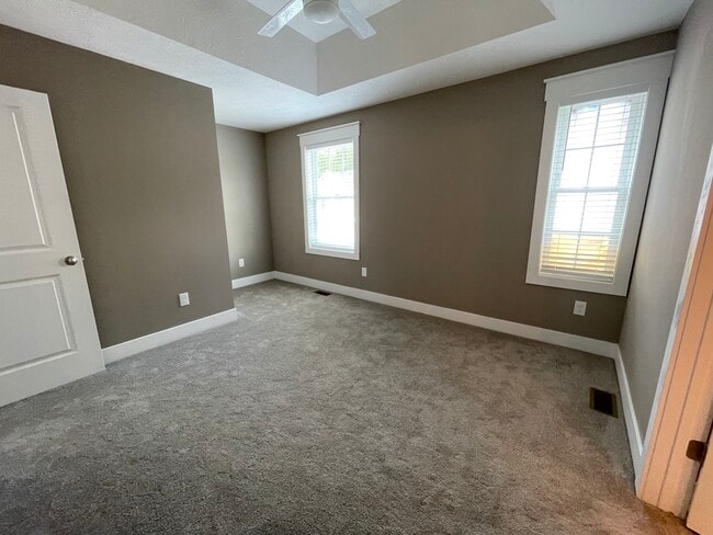 Building Photo - 1730 Chief Okemos Cir
