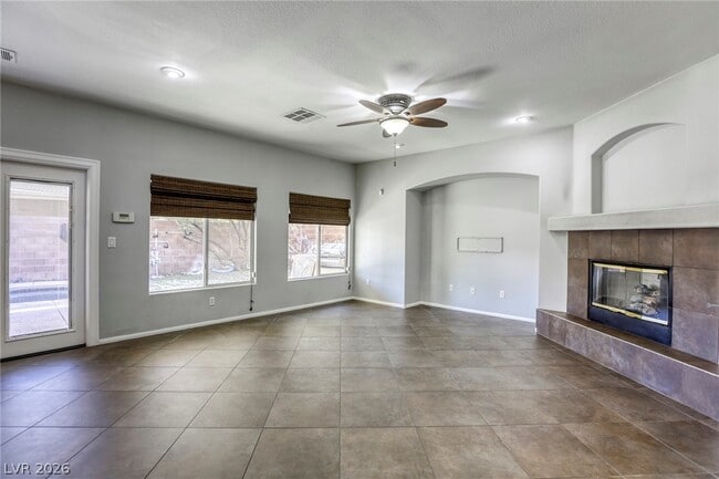 Building Photo - 756 Ezzat St