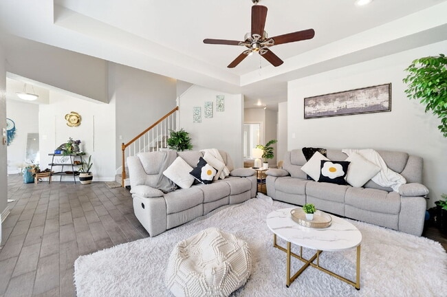 Building Photo - Exceptional Home in Arlington – Great Layout & Prime Location