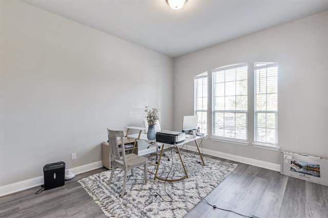 Building Photo - 10401 Trail Ridge Dr