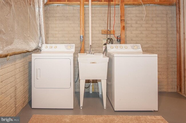 Building Photo - 7246 Cherwell Ln