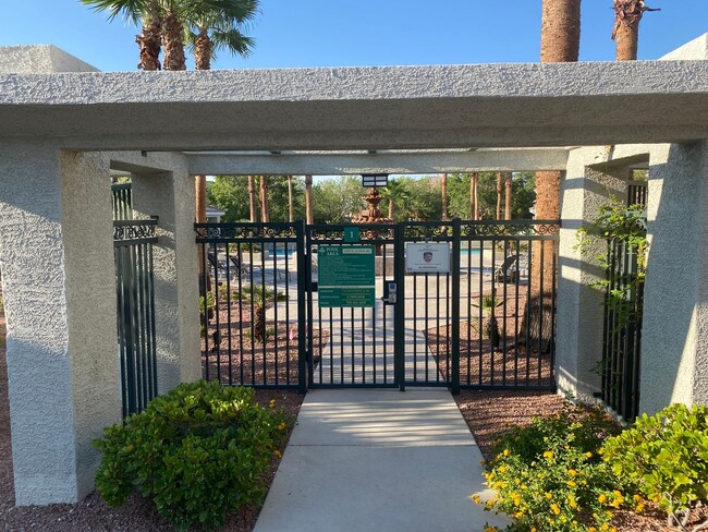 Building Photo - Summerlin!!! Gated!! Downstairs unit!! Tan...