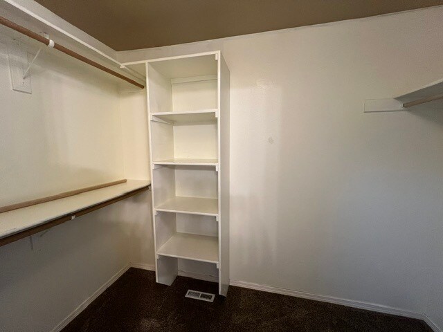Building Photo - 3bed 3bath Great Meridian Location!