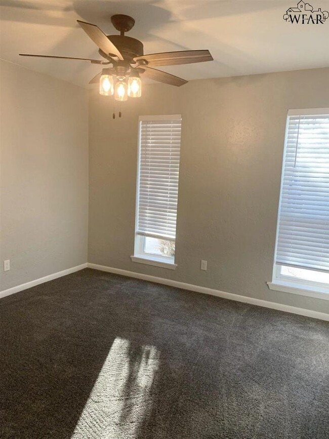 Building Photo - 5519 Briargrove Dr