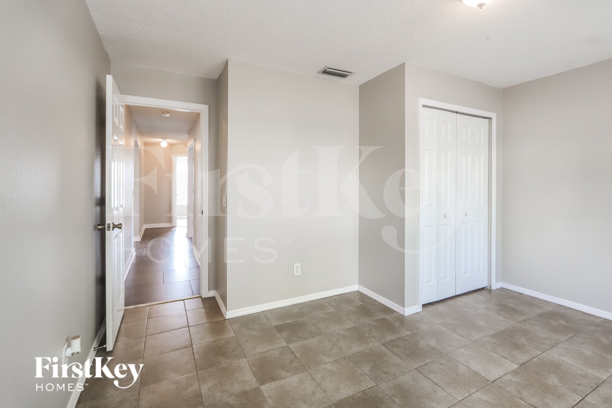 Building Photo - 11780 Shirburn Cir