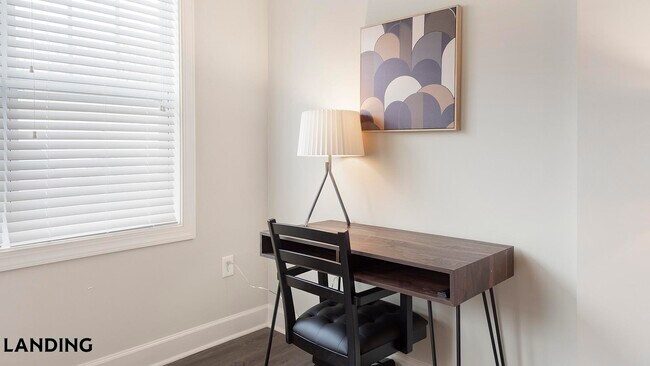 Building Photo - 3000 Daventry Cir