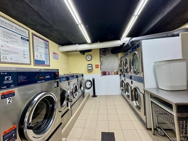 Building Photo - 68-20 Selfridge St