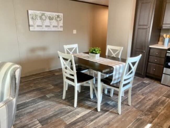 Building Photo - 94 Lone Pine Ln