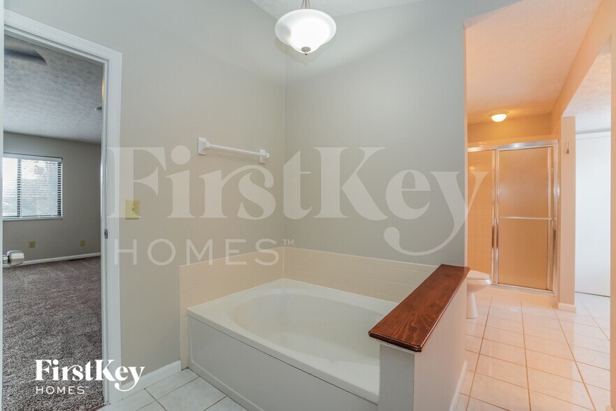 Building Photo - 8900 Cornwallis Ct