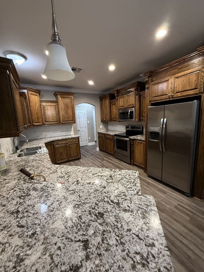 Building Photo - Spacious 3-Bedroom Home with Large Fenced Yard in Lake Charles