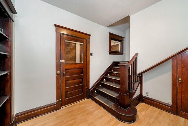Building Photo - 1819 S Grand Blvd