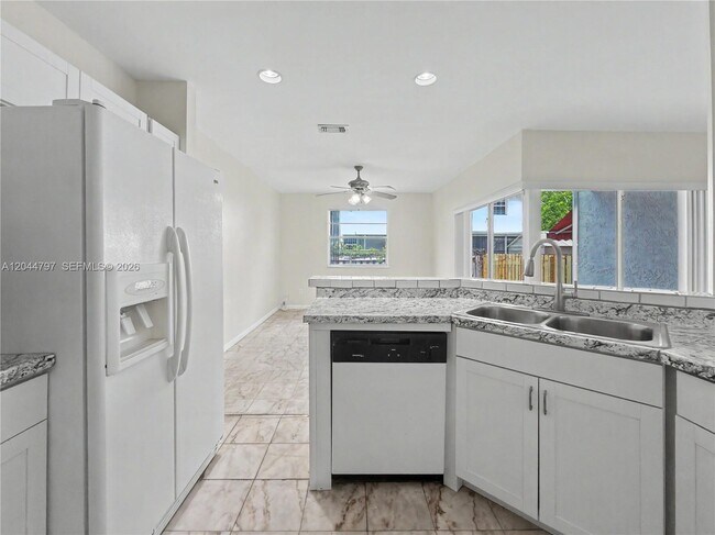 Building Photo - 20964 SW 84th Ave