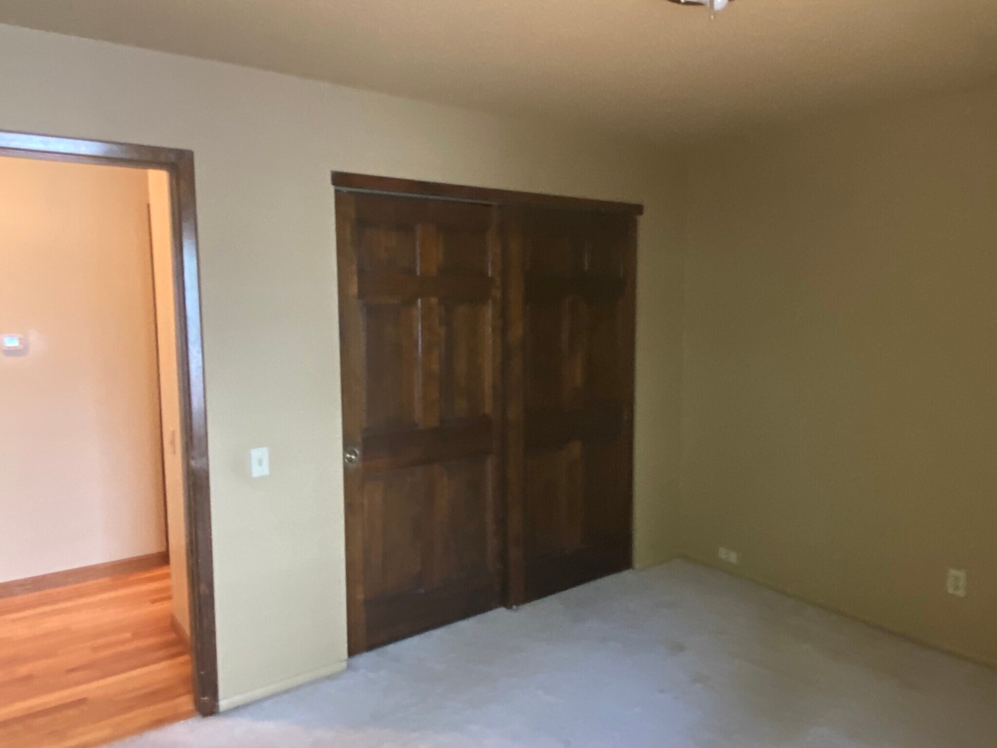 Front bedroom - 8520 W 81st Dr