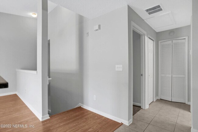 Building Photo - 7051 Deer Lodge Cir