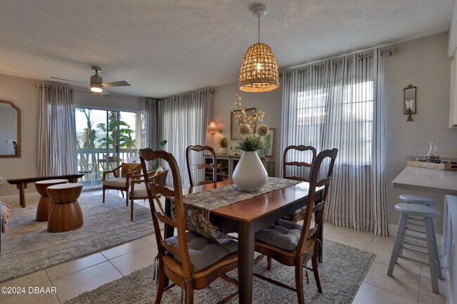 Building Photo - 906 Ocean Marina Dr