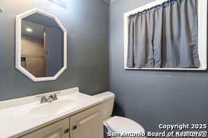 Building Photo - 800 Brooks Ave