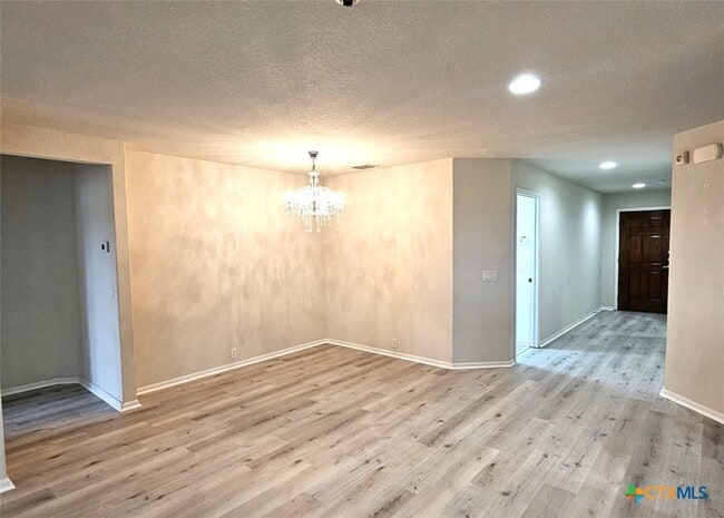 Building Photo - 5509 Columbia Dr