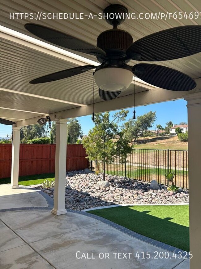 Building Photo - 30934 Crystalaire Dr