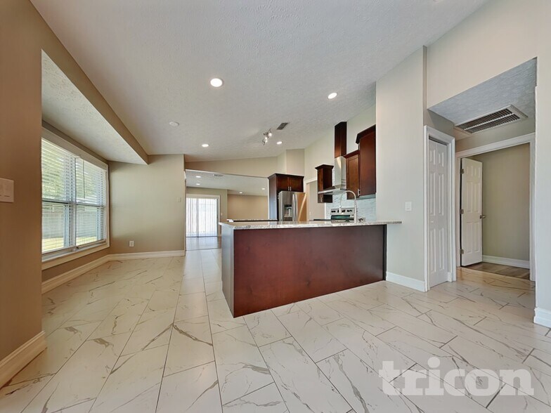 Building Photo - 21521 Curlew Ct