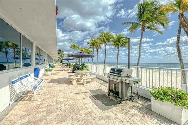 Building Photo - 1360 S Ocean Blvd