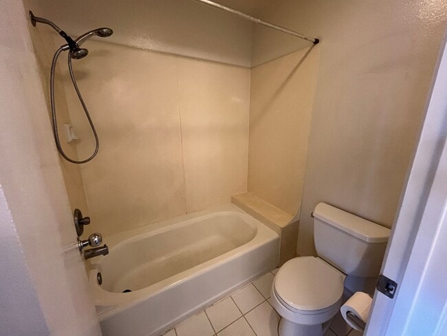 Building Photo - The Arbors (Ewa Beach) - 2 bedrooms, 2 bathroom, A/C, 2 car garage
