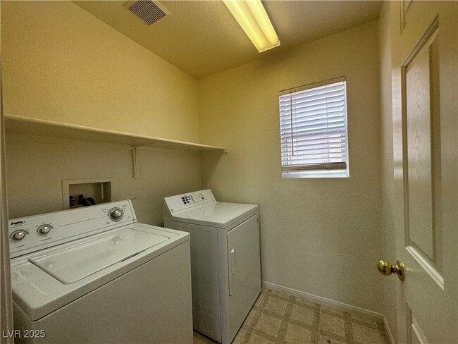 Building Photo - 6712 Canyon Maple St