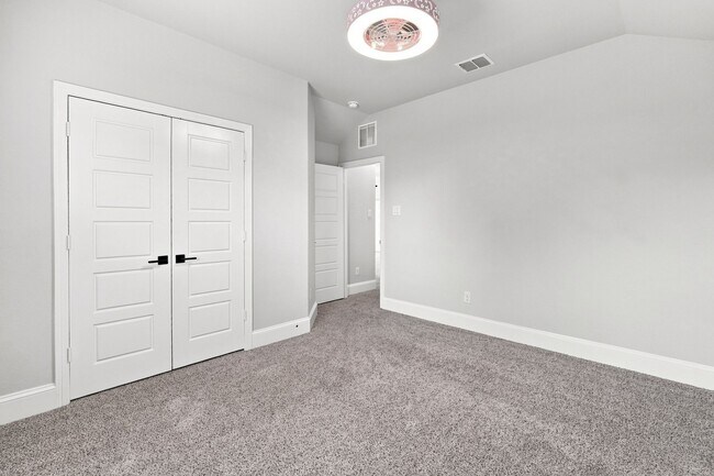 Building Photo - 15026 Joe Lair Dr