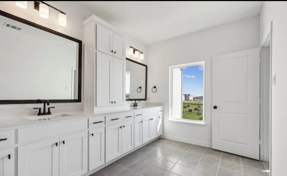 Building Photo - 15783 Palmwood Rd