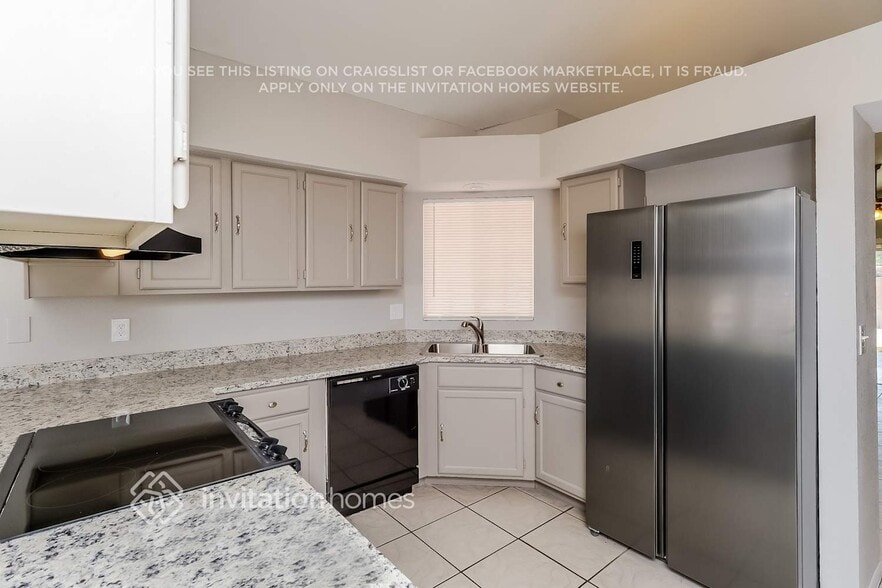 Building Photo - 3431 N Apache Cir