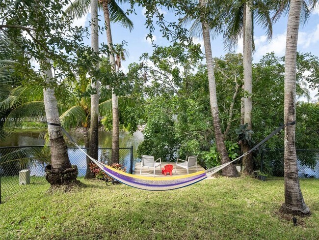 Building Photo - 511 SW 168th Ave