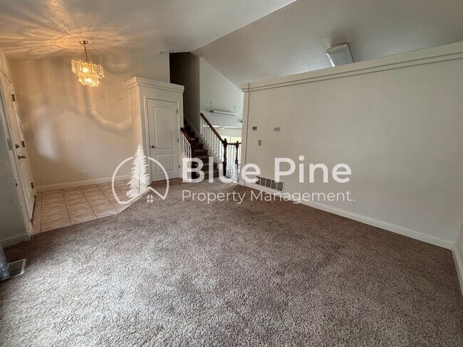 Building Photo - 2415 Northstar Dr